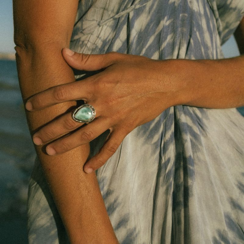 Anillo Larimar lágrima