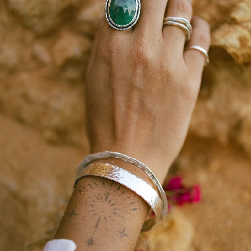 Anillo selva oval