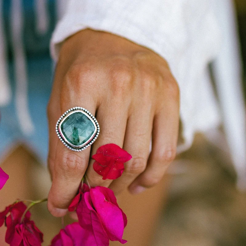 Anillo esmeralda rombo (1)