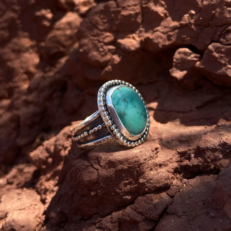 Anillo turquesa desierto
