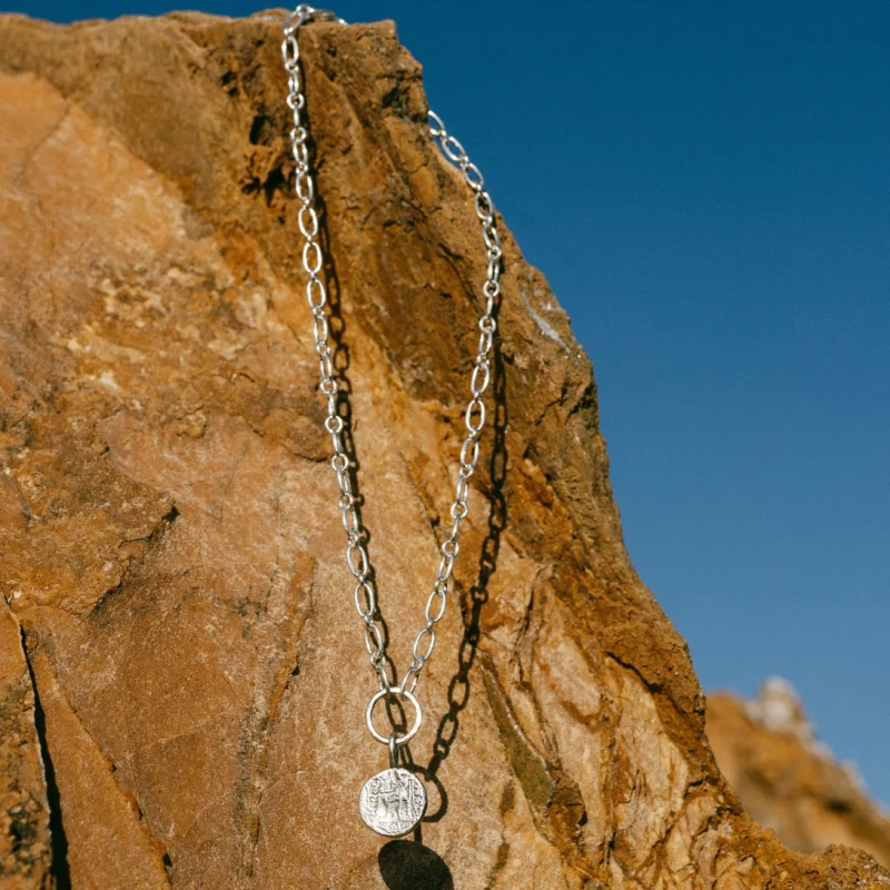 Collar moneda eslabones